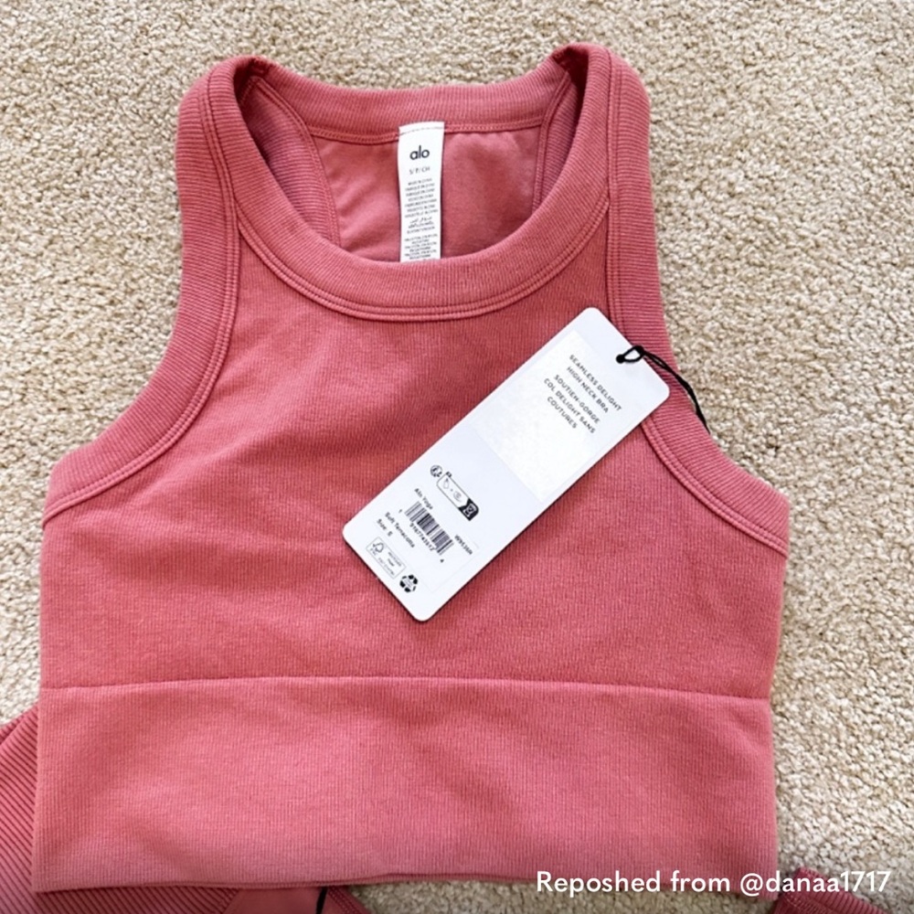 ALO YOGA seamless high-neck bra, soft terracota, size S